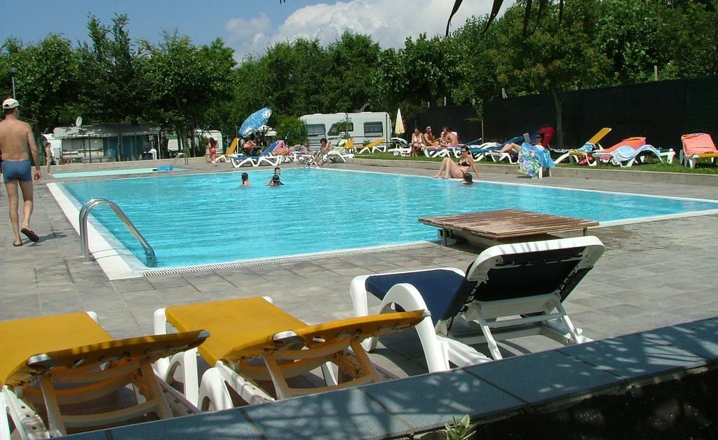 Campeggio Amici Di Lazise Eksteriør bilde